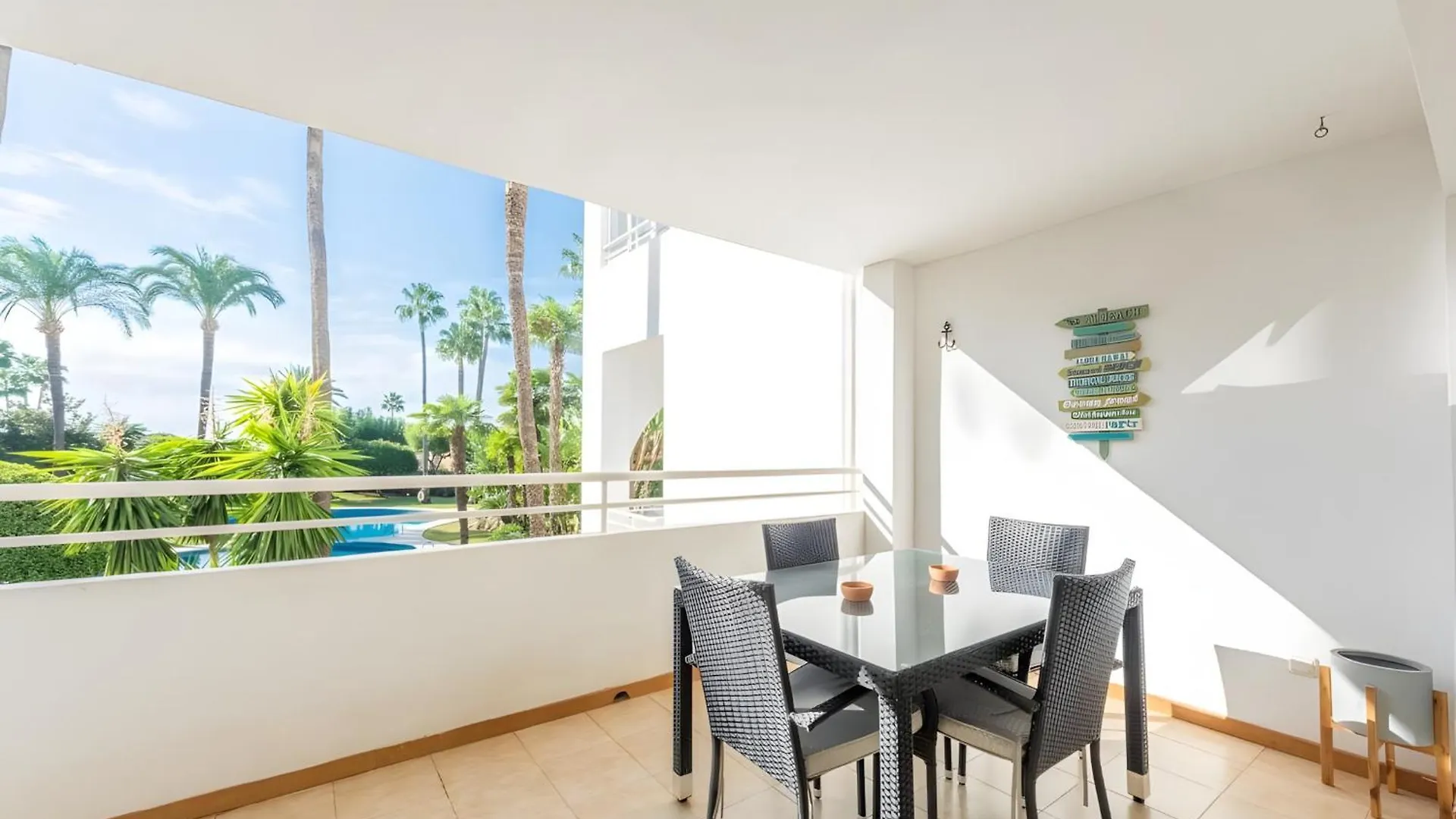 Dream Getaway With Pool Near Puerto Banus Apartment Estepona