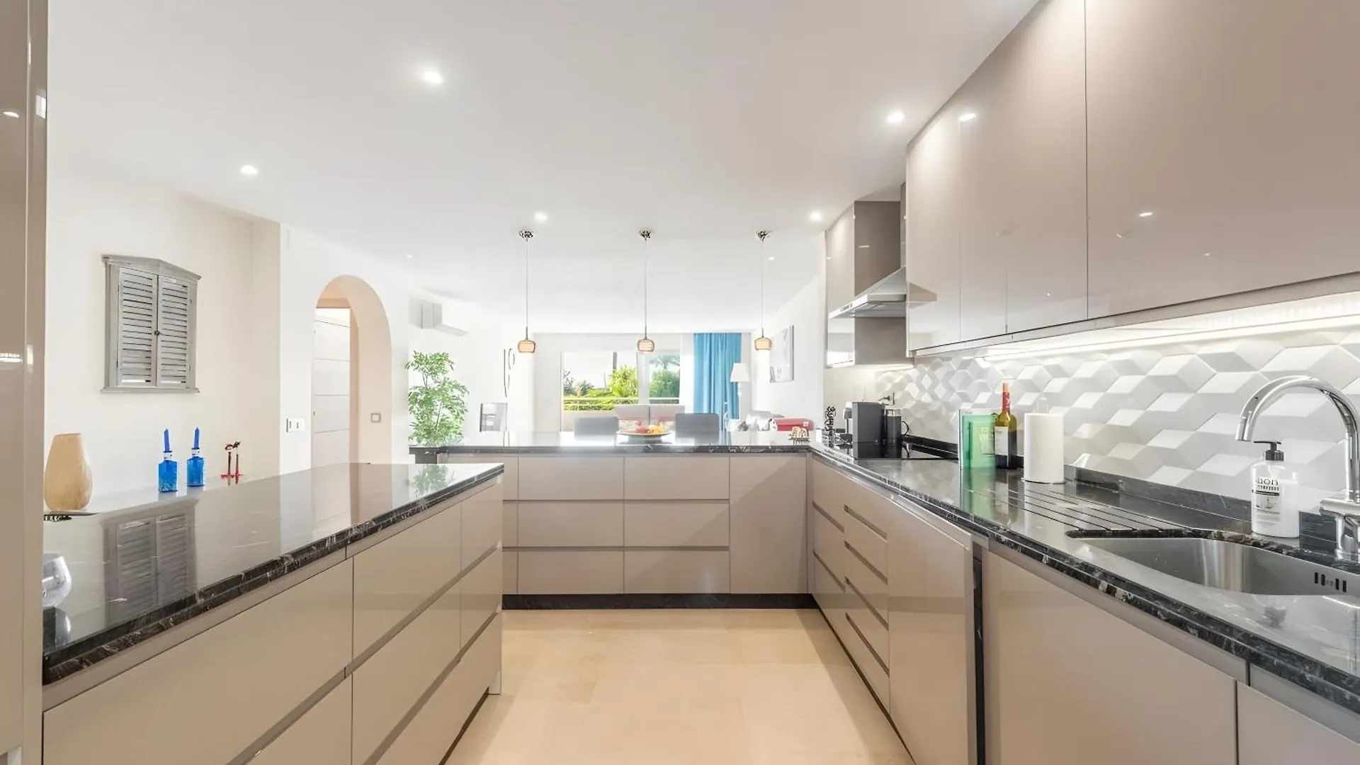 Dream Getaway With Pool Near Puerto Banus Apartment Estepona